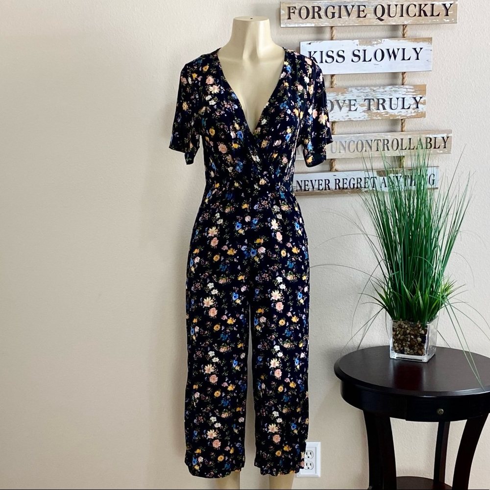 WILD FABLE | Black Floral Jumpsuit Sz S